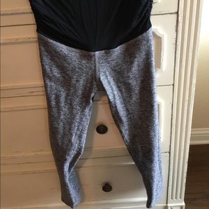 Maternity yoga pants